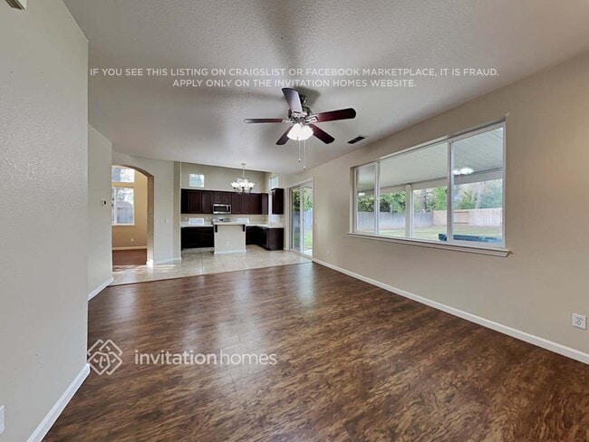 Building Photo - 5747 Grove Ave