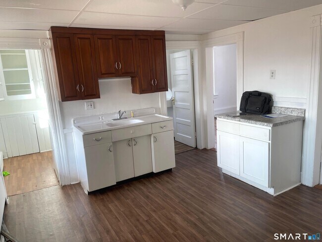 Building Photo - 85 Franklin St