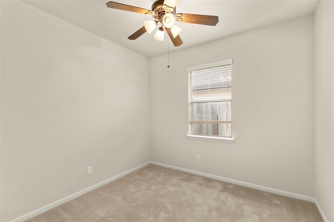 Building Photo - 7211 Desert Oaks Ct