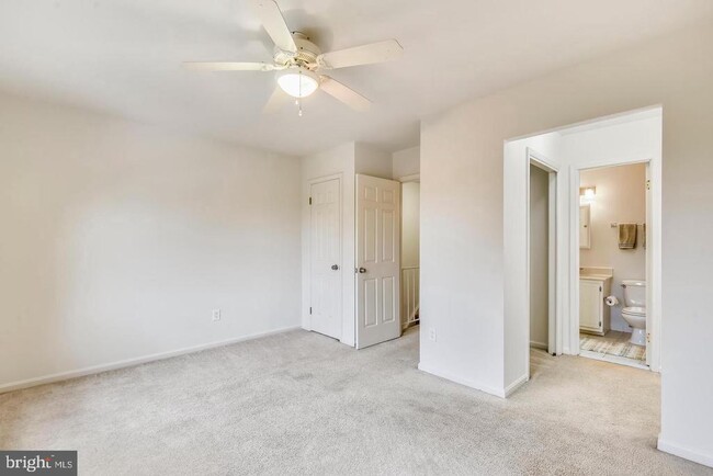 Building Photo - 844 N Frederick St