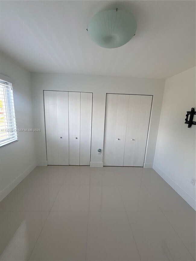 Building Photo - 13765 SW 160th Terrace