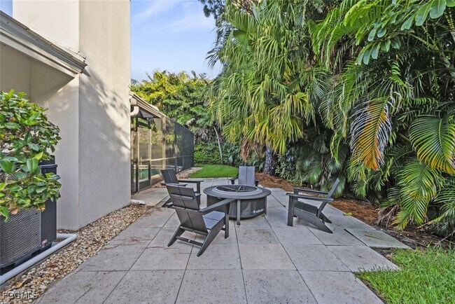 Building Photo - 635 Fountainhead Ln