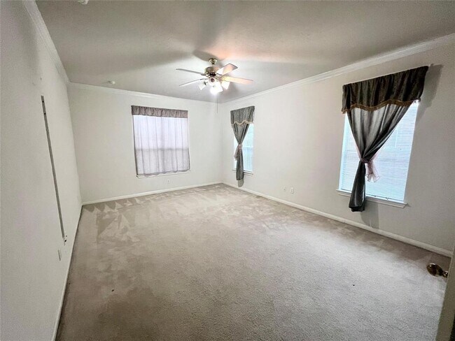 Building Photo - 5707 Windy Knoll Ln