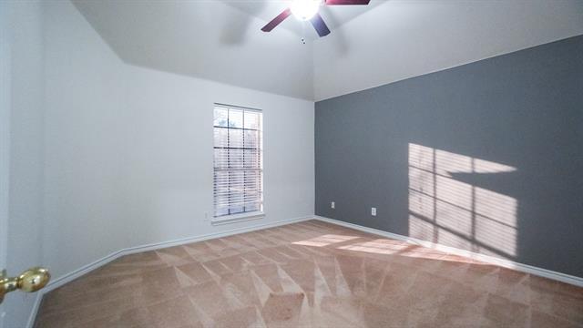 Building Photo - 912 Chestnut Ct