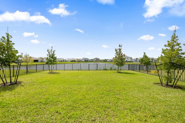 Building Photo - 14964 RedCove Pl