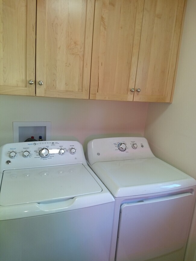 Building Photo - 3405 Mount Veeder Rd