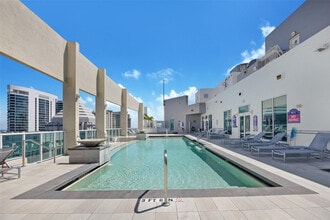 Building Photo - 350 SE 2nd St