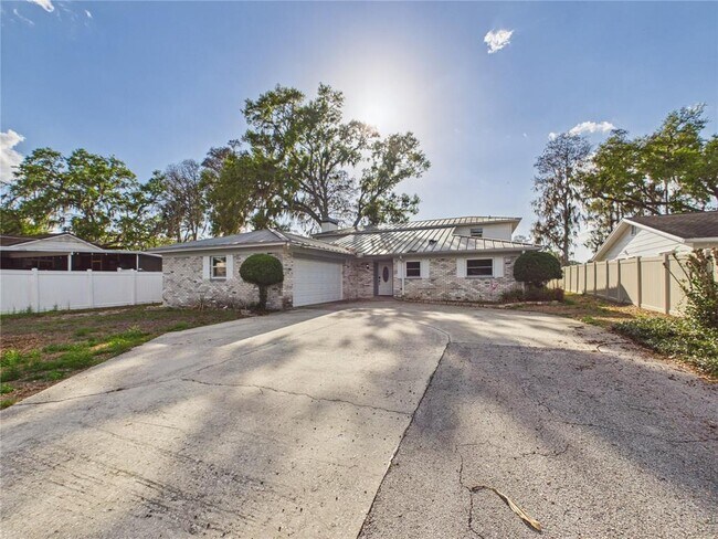 Building Photo - 11202 Winn Rd