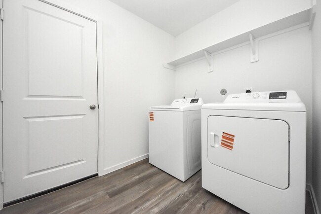 Building Photo - 14315 Leafy Willow Dr