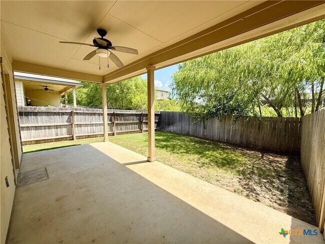 Building Photo - 424 Jack Rabbit Ln
