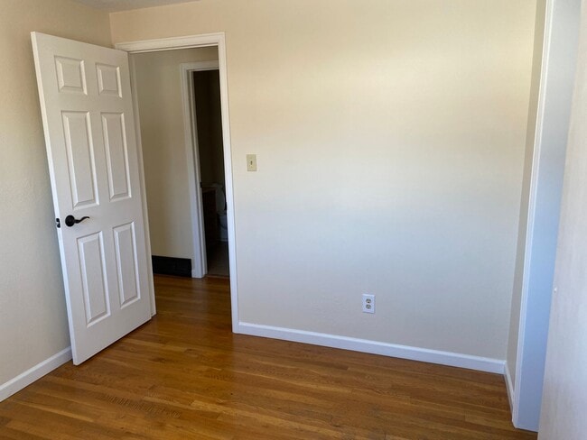 Building Photo - Great corner lot home backing up to open s...