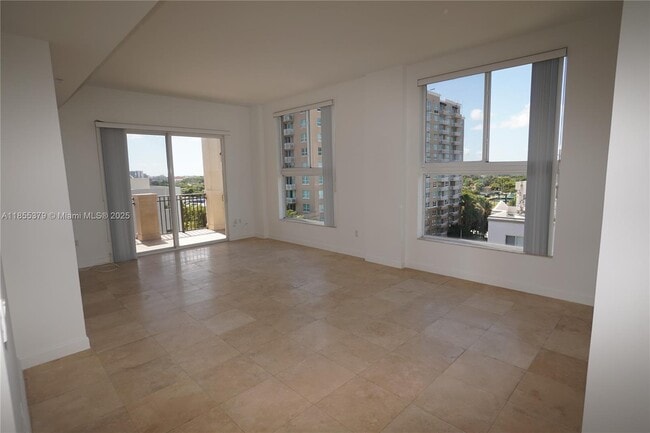 Building Photo - 2650 SW 37th Ave