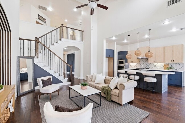 Building Photo - 124 Lavender Ln