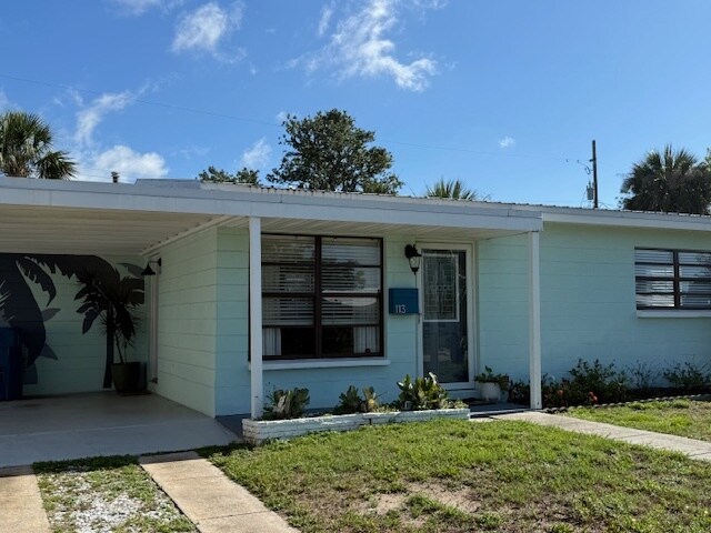 Building Photo - 113 Essex Dr