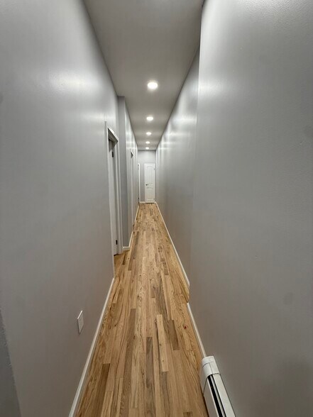 Building Photo - 982 Dumont Ave