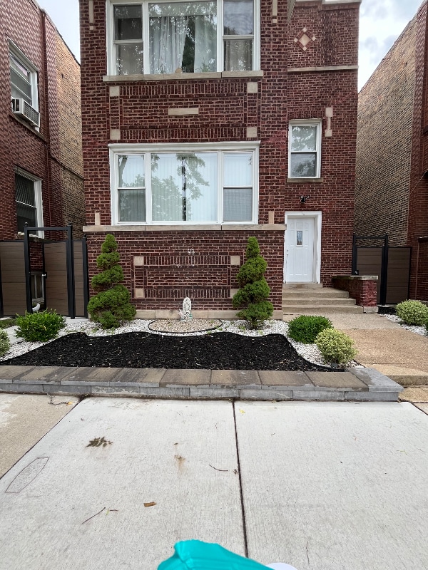 Primary Photo - 6119 S Richmond St
