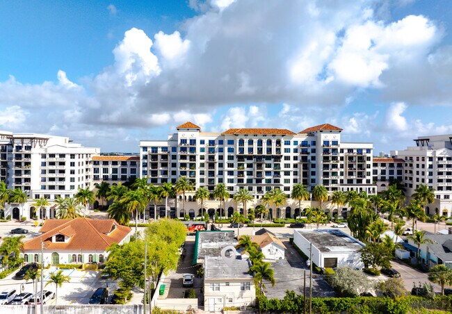 Building Photo - 364 E Palmetto Park Rd