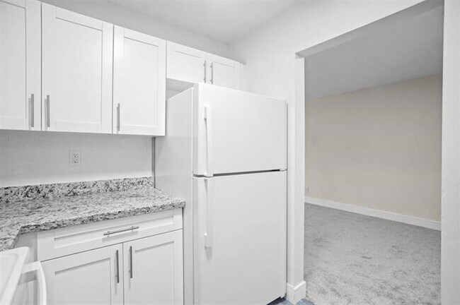 Building Photo - 493 NW 43rd St