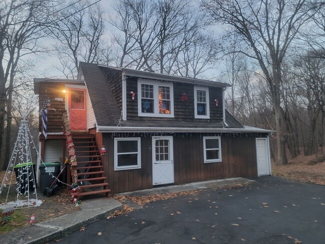 Primary Photo - 4036-4038 Manor Drive