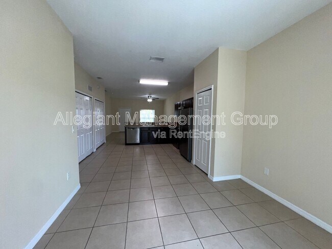 Building Photo - 645 Bluebill Ct