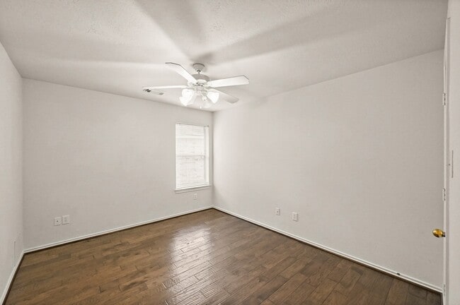Building Photo - 18403 Lost Maples Ct