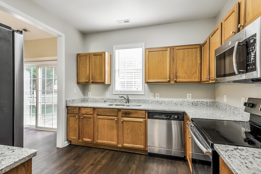 Building Photo - 2716 Lead Crystal Ct