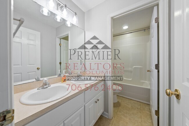 Building Photo - 8079 Garrett Pines Dr