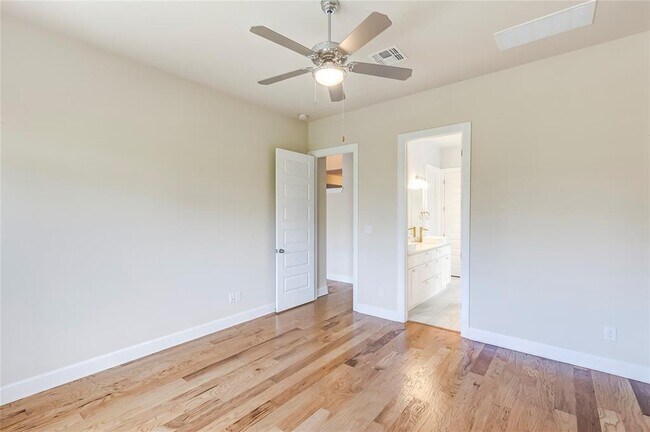 Building Photo - 345 Fort Cobb Way