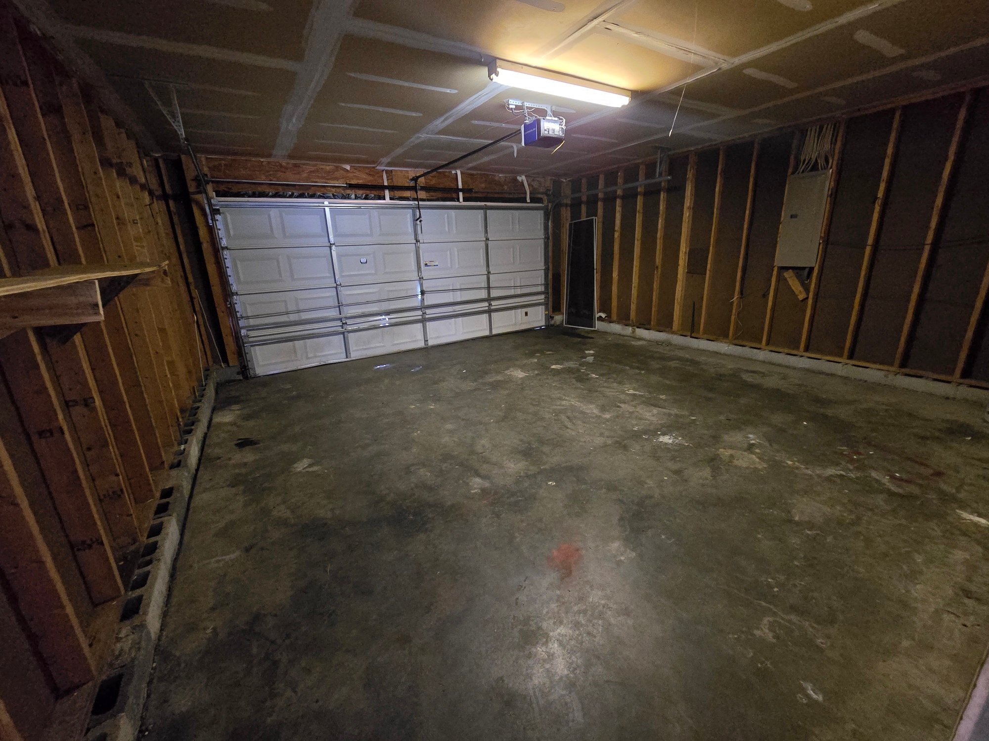 Building Photo - 15200 Fern Hollow Ct