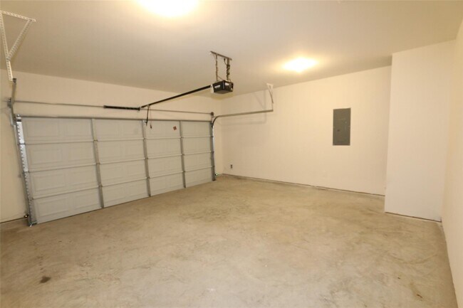 Building Photo - 3977 Fringe Tree Ln