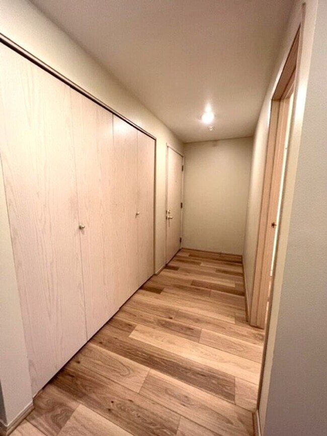 Building Photo - 2bd/2ba Woodinville Condo