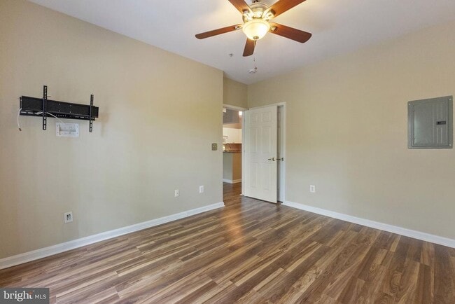 Building Photo - 4551 Strutfield Ln