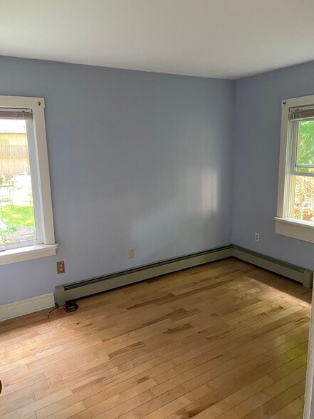 Building Photo - 64 Lakeview Ter