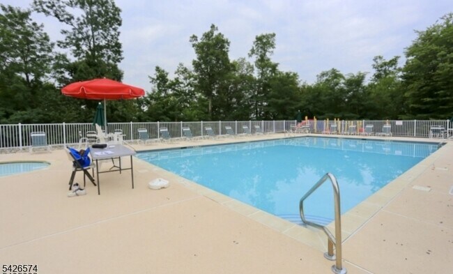 Building Photo - 3027 King Ct