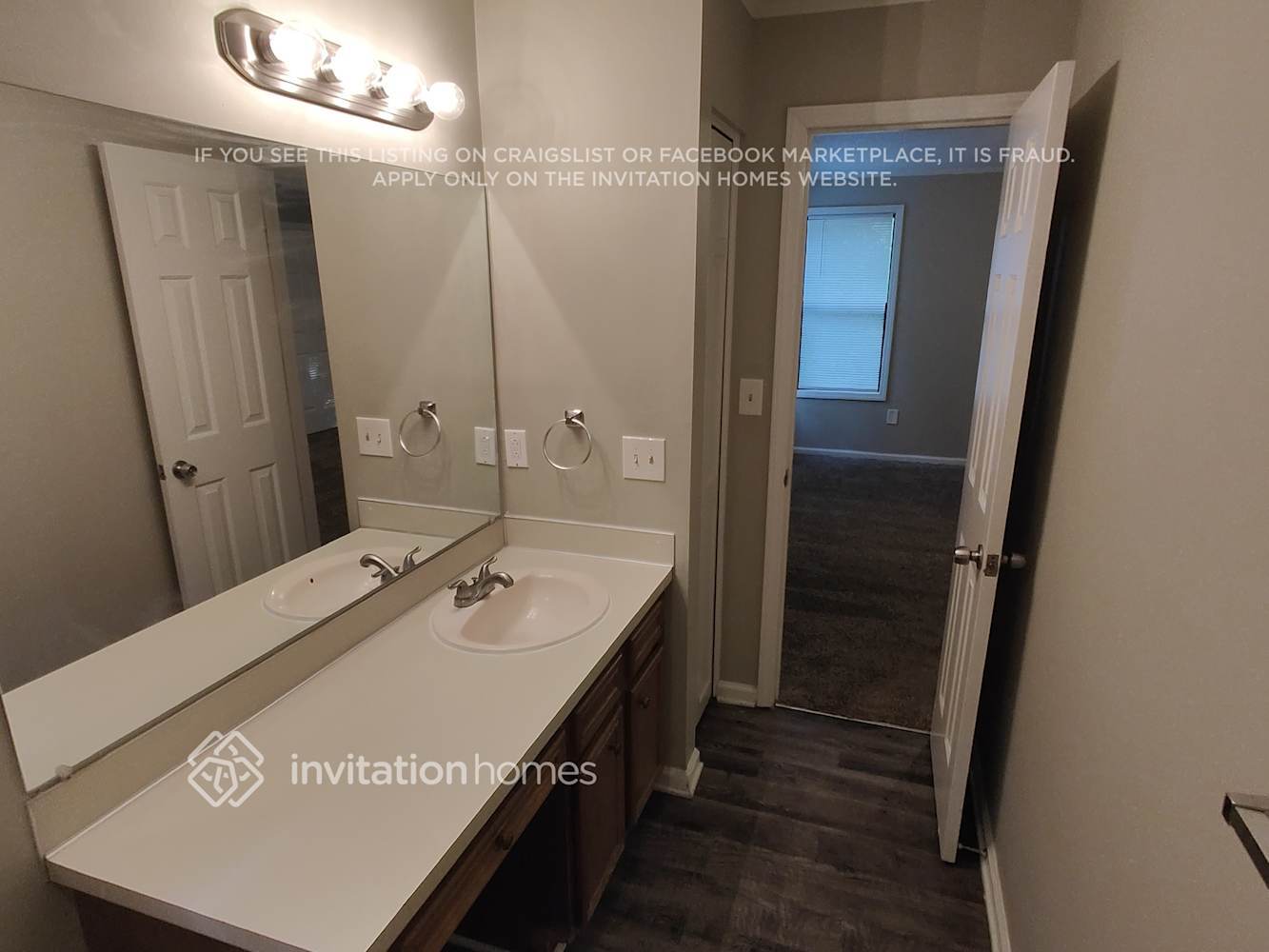 Building Photo - 2947 Gray Feather Dr