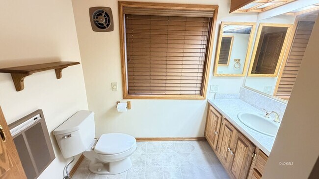 Building Photo - 25316 Marion Ridge Dr