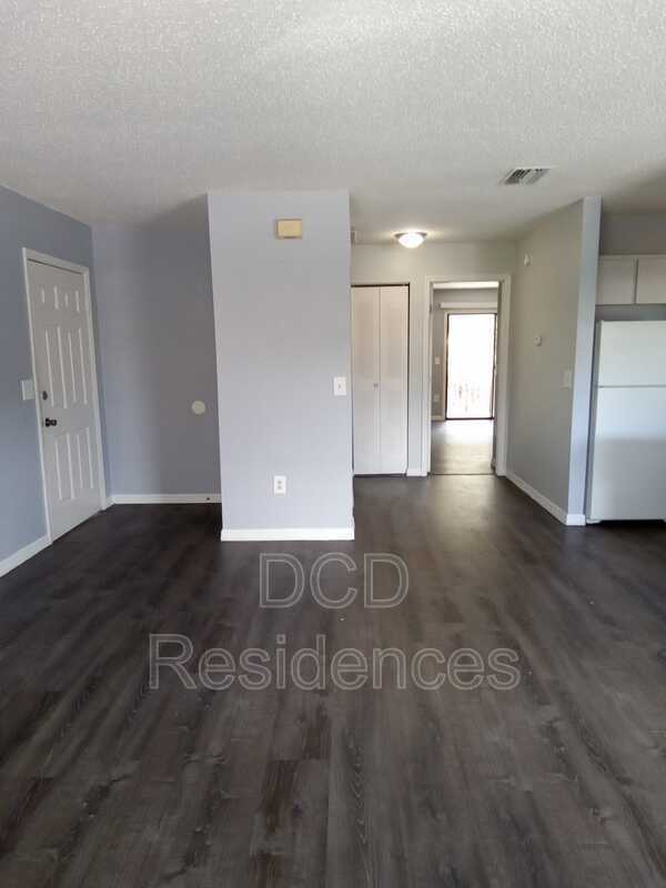 Building Photo - 11330 Cockle Dr