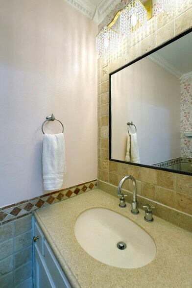 Building Photo - 388 Kildeer Ln