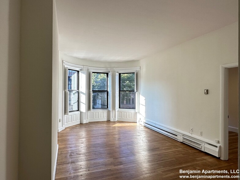 Primary Photo - 510 Beacon St