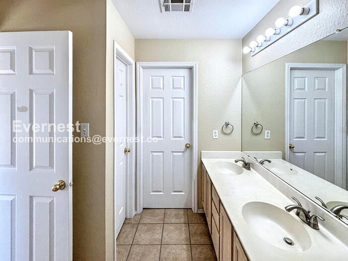 Building Photo - 3605 Texas Topaz Dr