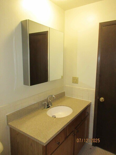 Building Photo - 4229 W Rivers Edge Cir