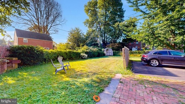 Building Photo - 769 Ardmore Ave