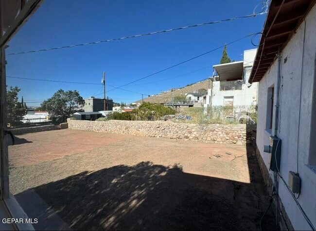 Building Photo - 1331 Cincinnati Ave