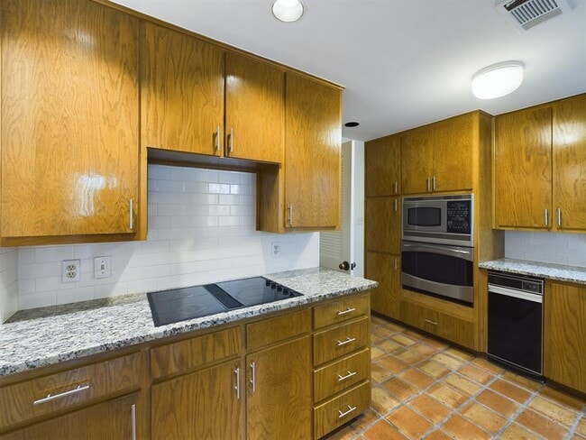 Building Photo - 1735 Spyglass Dr