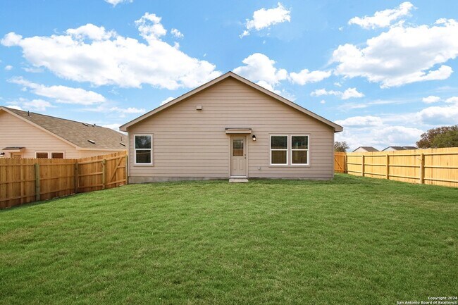 Building Photo - 15115 Greenfield Ml