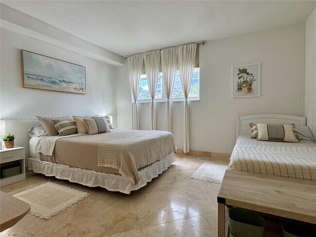 Building Photo - 3001 S Ocean Dr