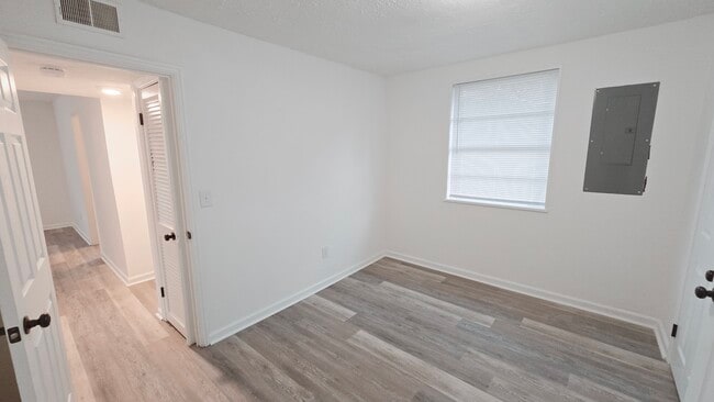 Building Photo - Monetta Apartments