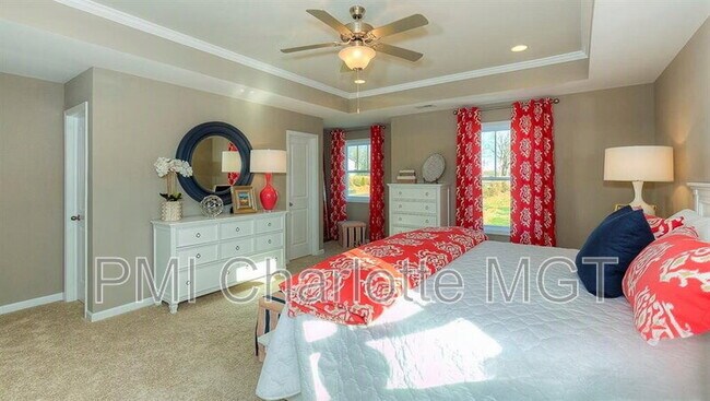 Building Photo - 1120 Walbury Hl