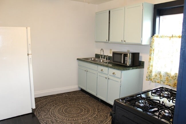 Building Photo - 6839 Co Rd 14