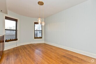 Building Photo - 2 bedroom in Chicago IL 60613